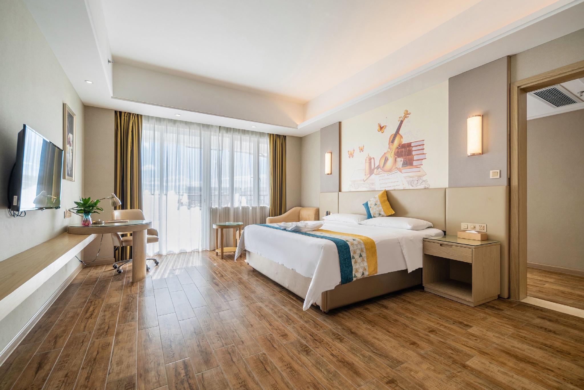 Vienna International Hotel (Sanya High-speed Railway Station) 20/39