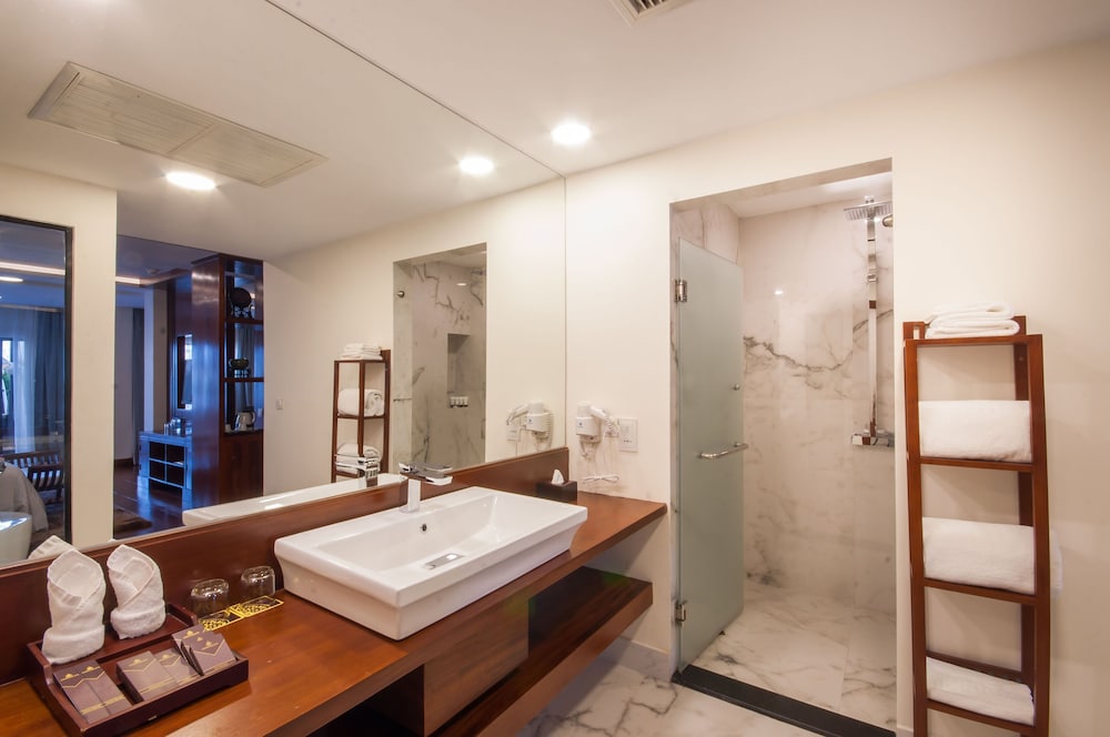 The Privilege Floor by Borei Angkor 50/50