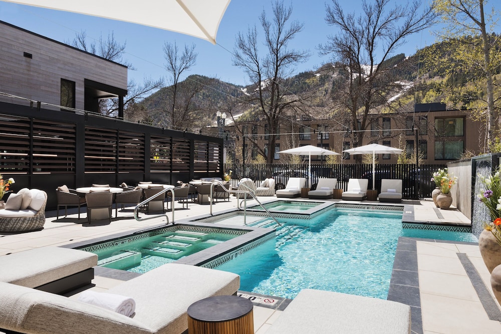 Hotel Aspen 24/49