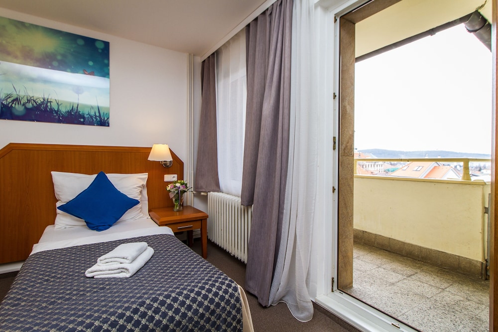 Hotel Medinek Old Town 18/57