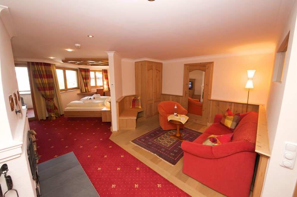 ALPENHOTEL SAALBACH 25/32