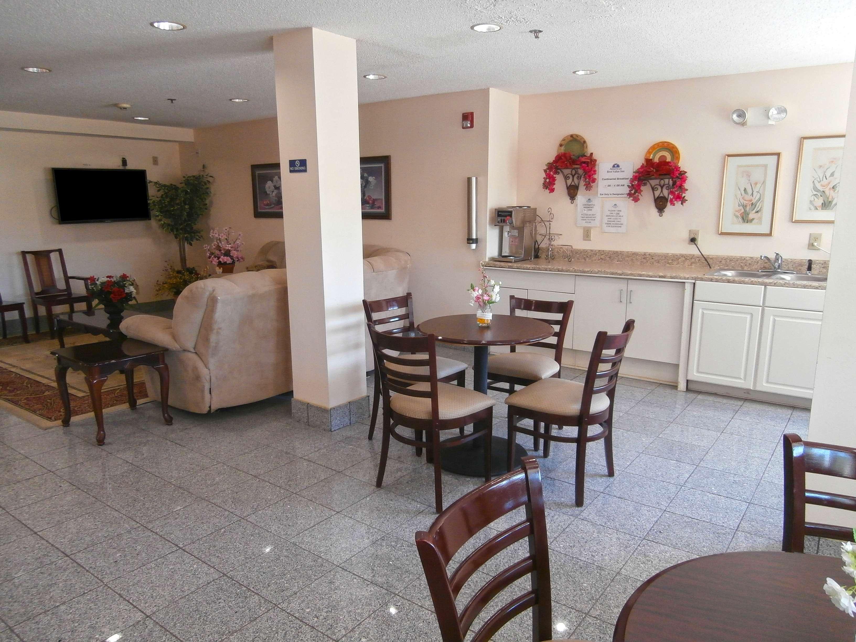 Americas Best Value Inn & Suites Mcdonough 12/16