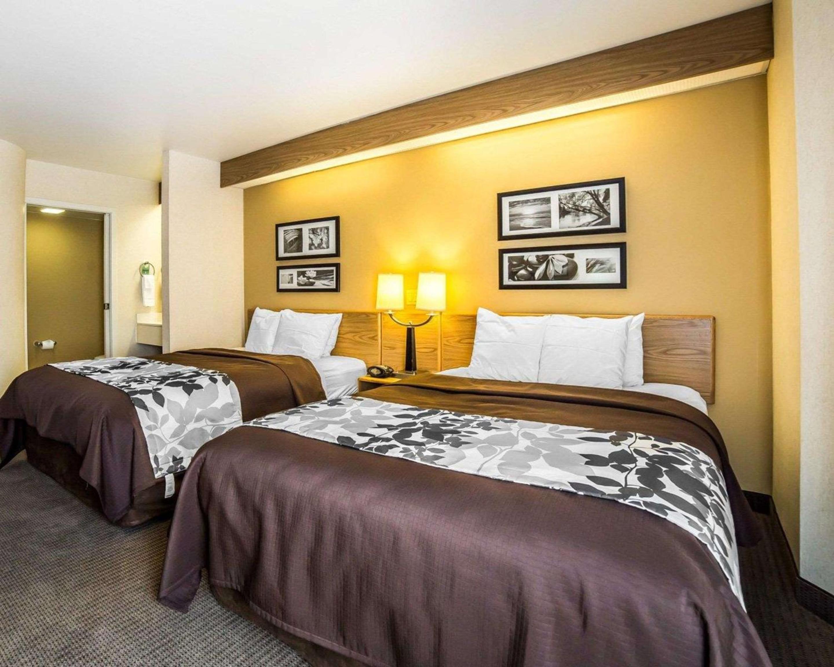 ROOM, 2 QUEEN BEDS