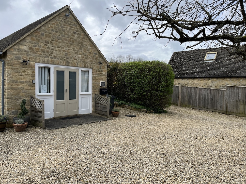 Cherry Tree Cottage 24/38