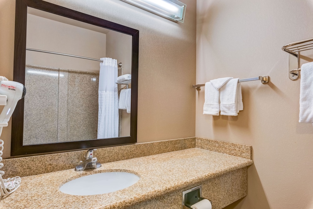 Comfort Inn And Suites 29/29