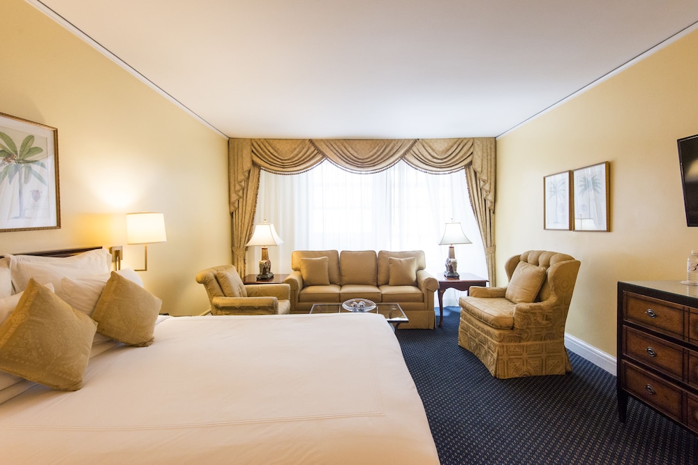 3 WEST CLUB HOTEL 30/62