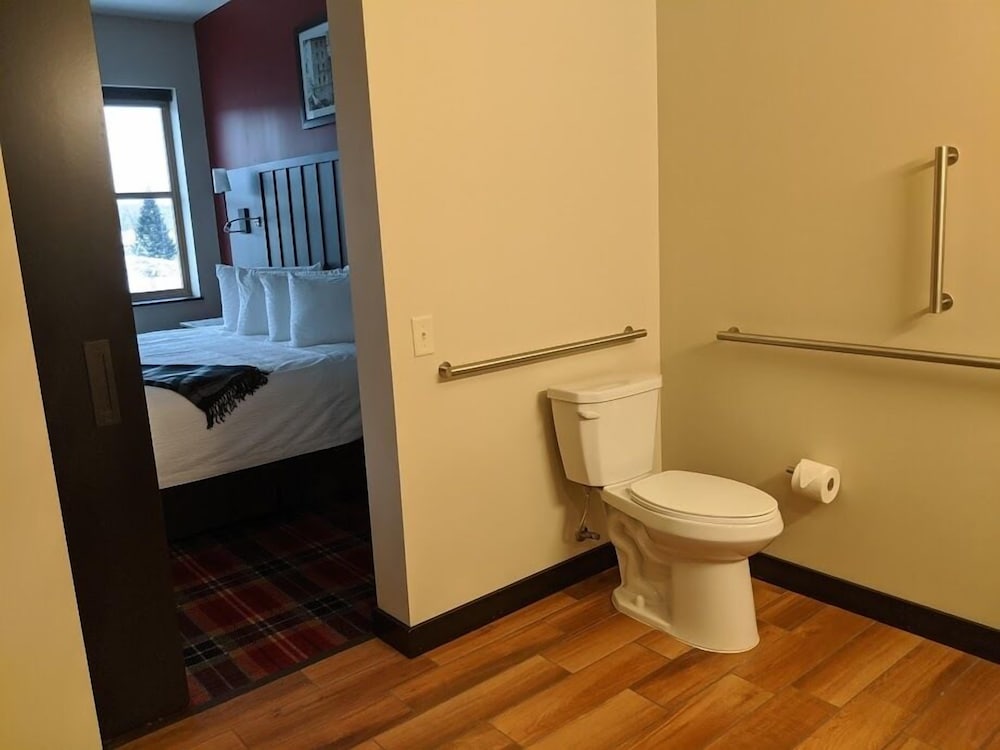 Water Street Inn 18/64