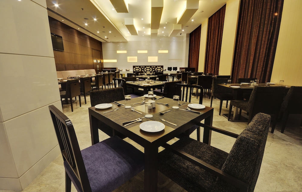 Platinum Hotel 32/43
