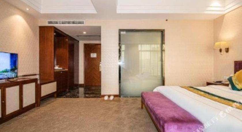 Foshan Emperor Hotel 29/69