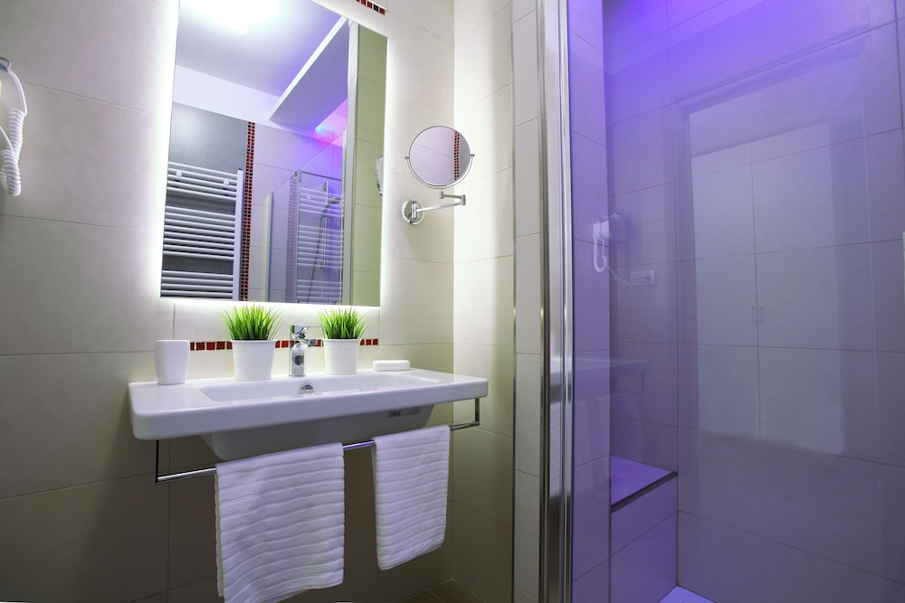 Cico Boutique Hotel 34/64