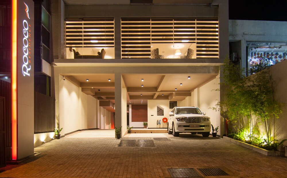 Rococo Residence 6/49
