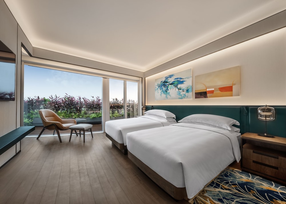 ROOM, TWIN BEDS, BALCONY