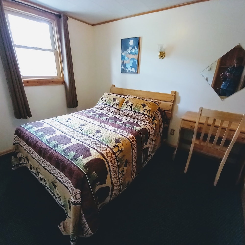 Lone Eagle Lodge 28/66