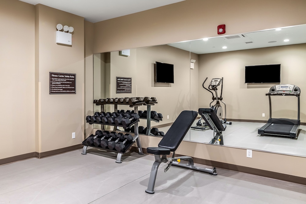 Van Wyck Hotel & Suites Near JFK Airport 26/46