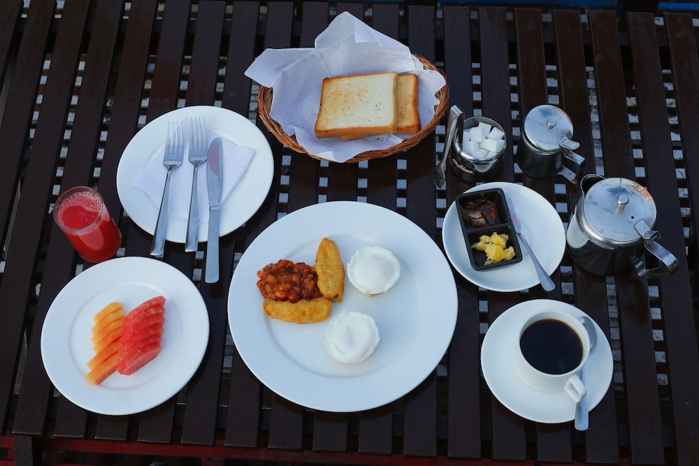 Shangri-La Boutique Hotel 38/50
