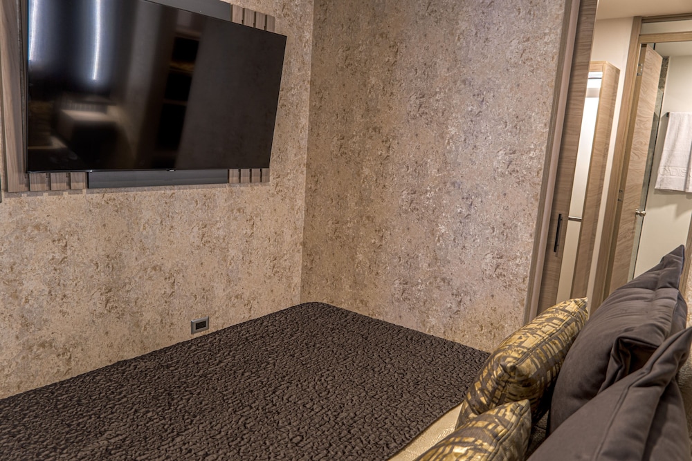 Luxury Suites Prana By Cadissa 10/50