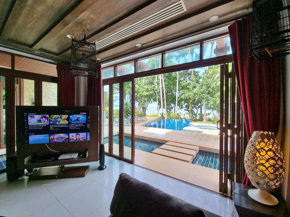 Amatapura Villa 15 6/48