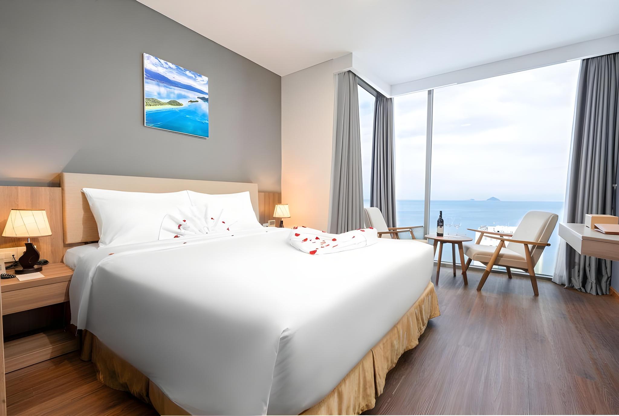 Senior, Double Bed, Sea View