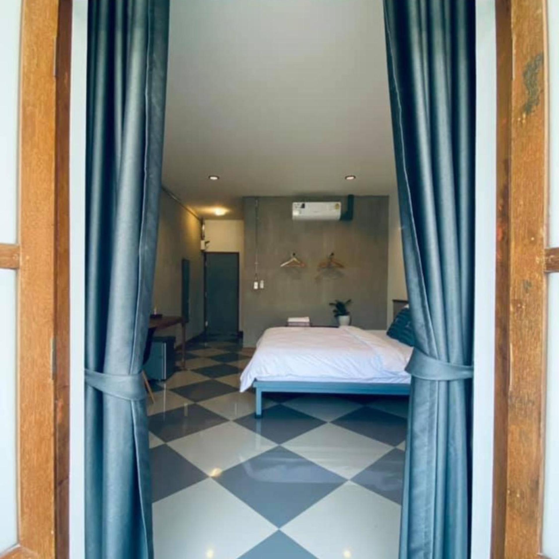 Baan Chiang Bed Lampang by ZUZU 9/24
