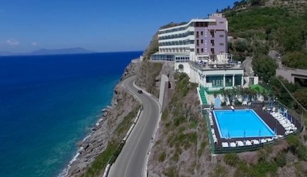 Caposkino Park Hotel 14/16