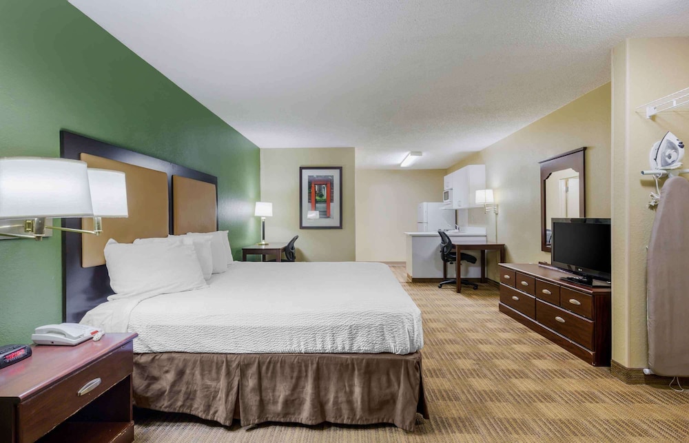 Extended Stay America - Fayetteville - Owen Dr. 10/37