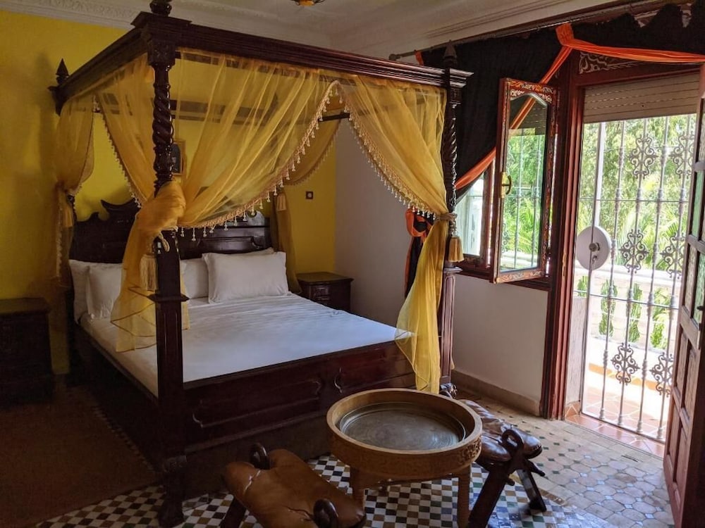 Malabata Guest House 19/47
