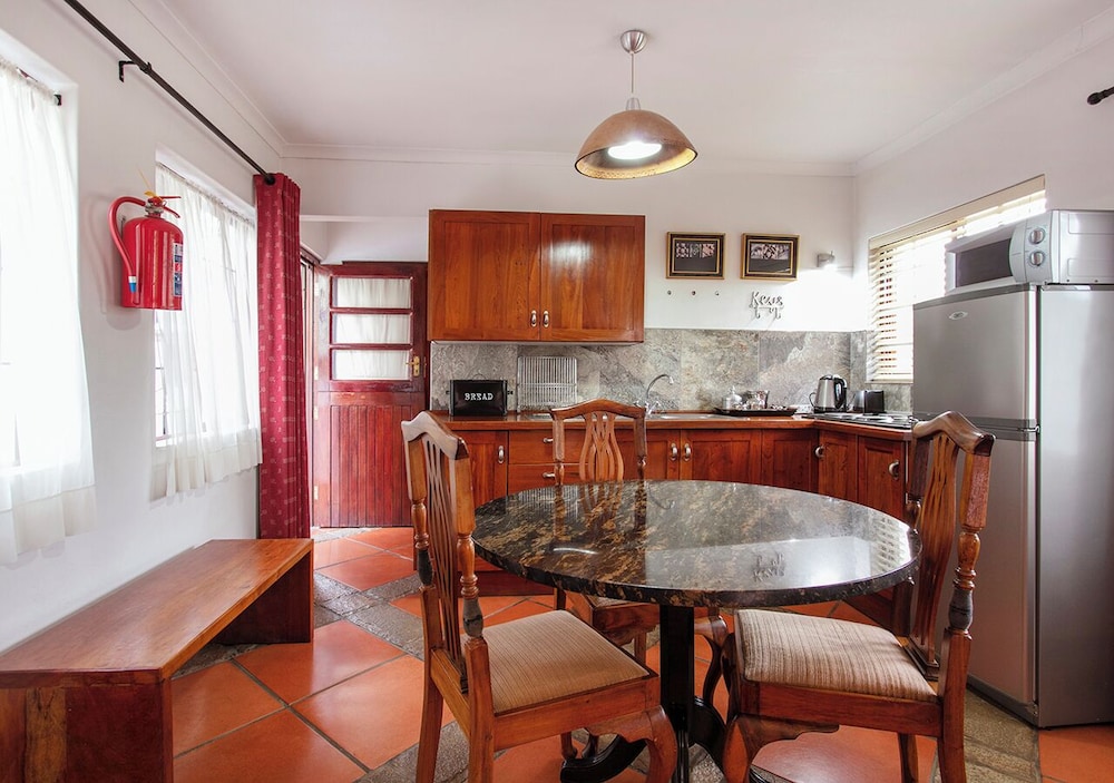 Bed And Breakfast In Waterkloof 34/50