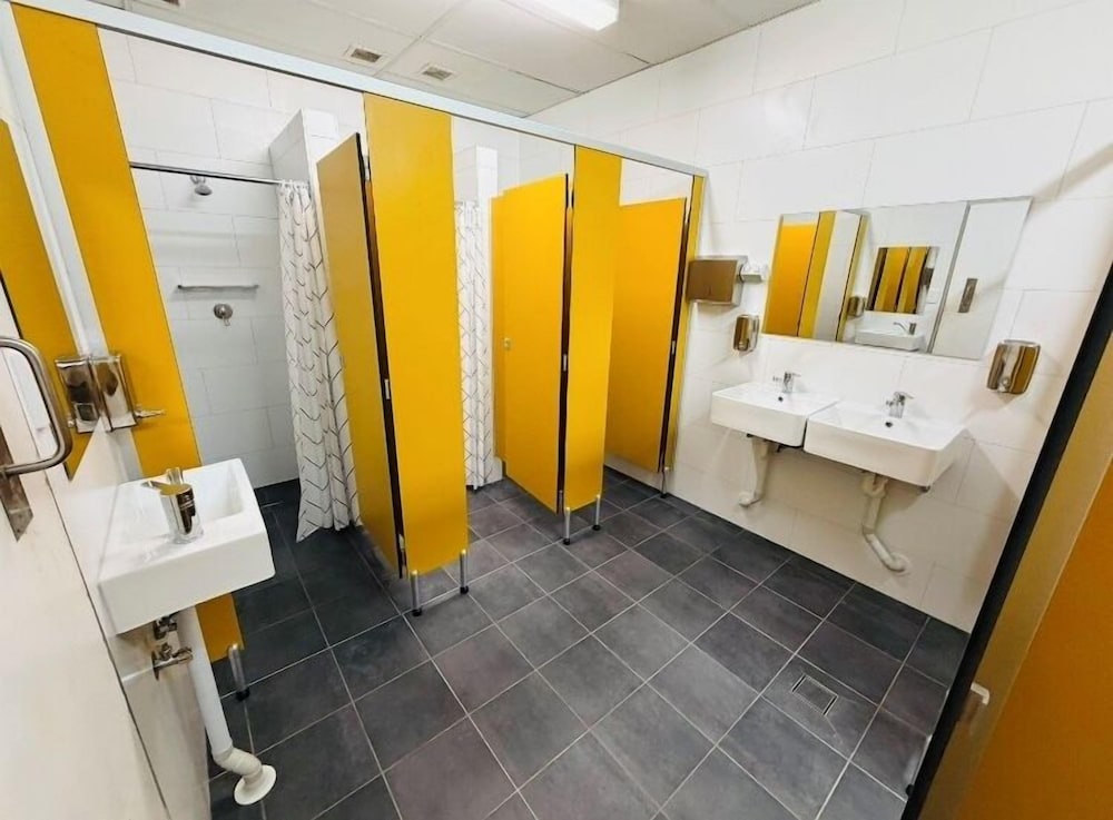 Big Backpackers Hostel 45/47