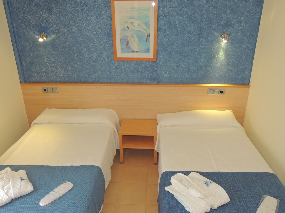 Punta Del Cantal Hotel Suites 12/48