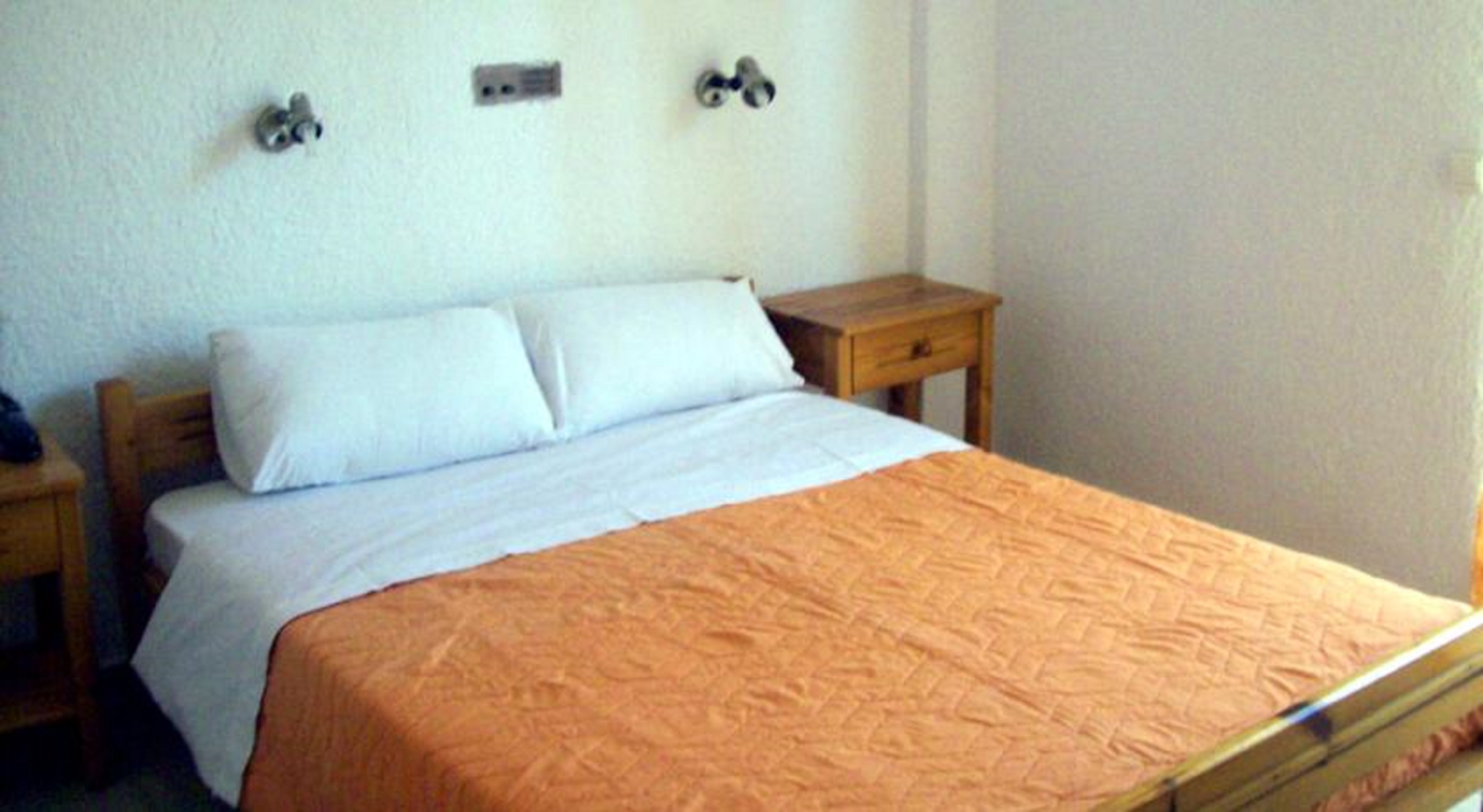 Gefyra Hotel 12/26