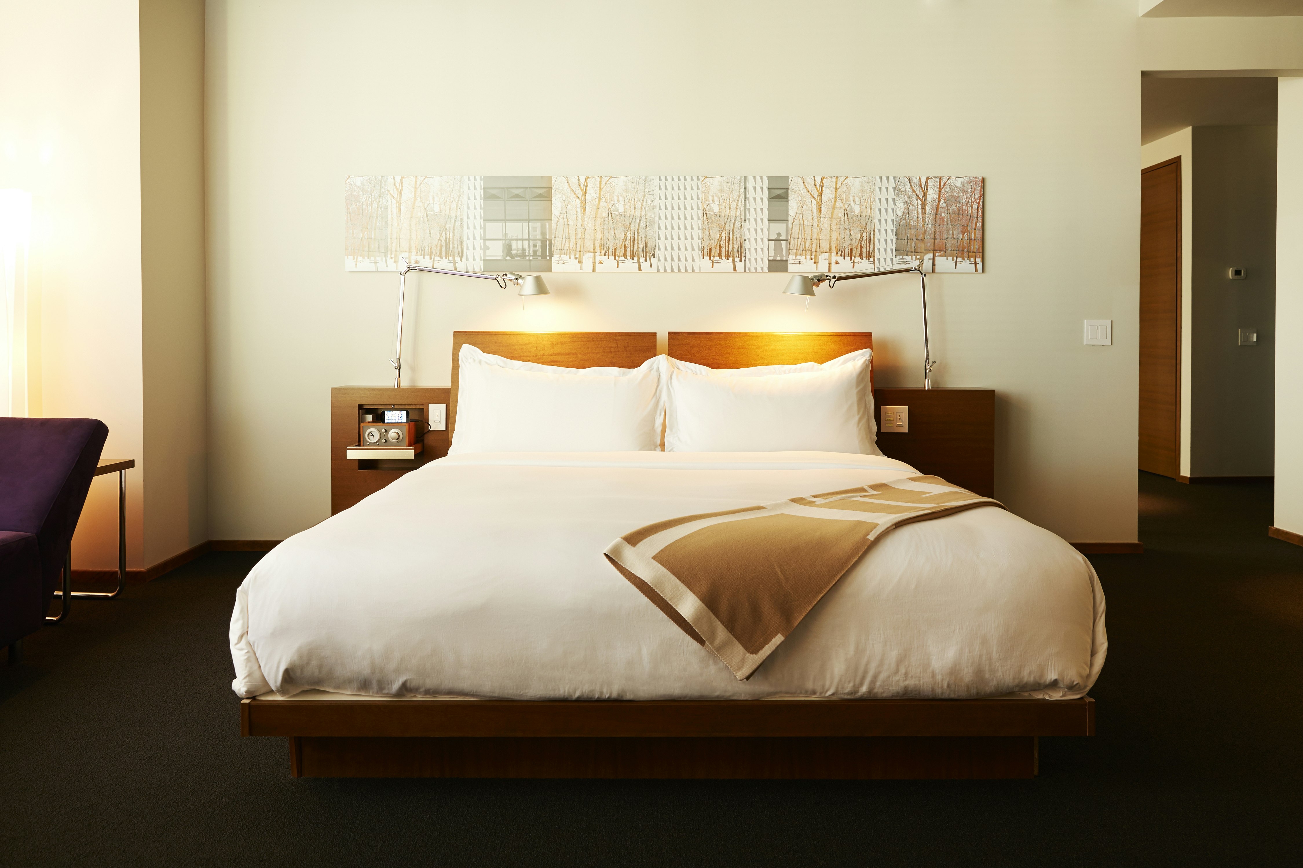 Suite, Apartment