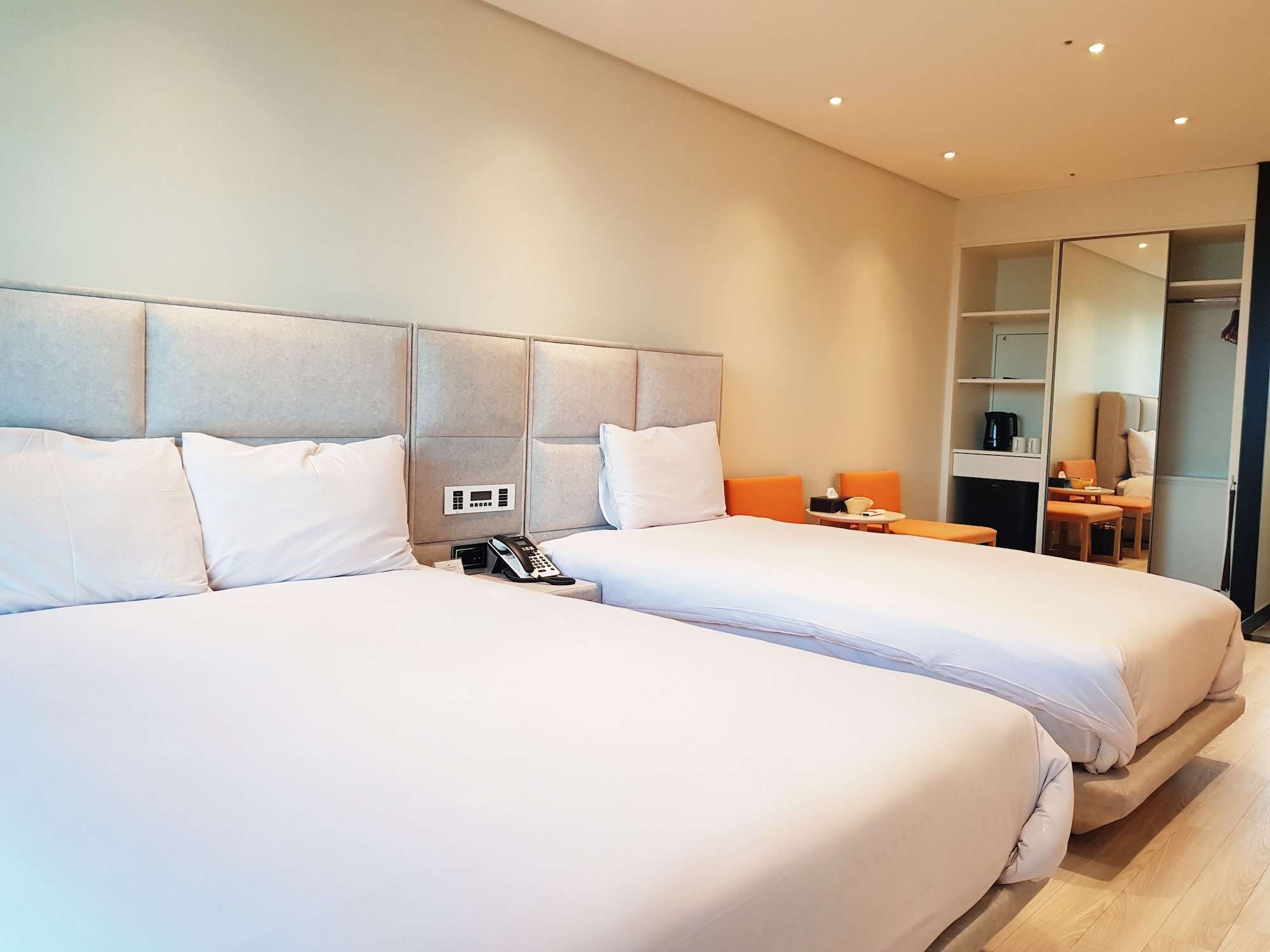STANDARD, TWIN BEDS