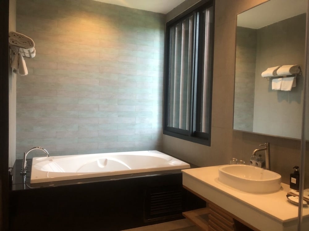 Zensala Riverpark Resort 78/78