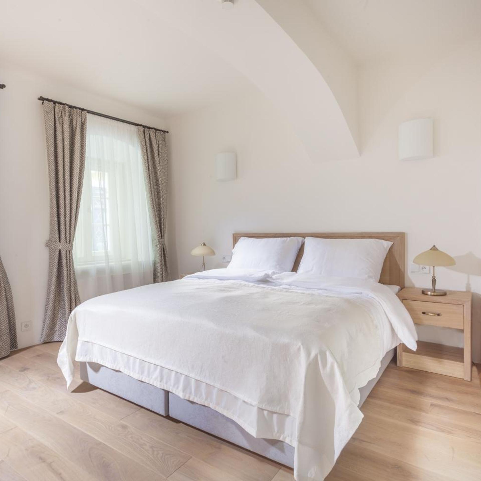 Standard, Double Bed