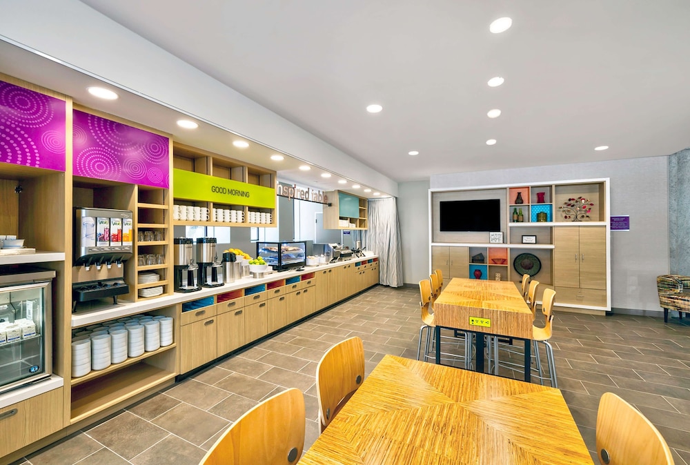 Home2 Suites by Hilton Minneapolis Downtown, MN 41/51