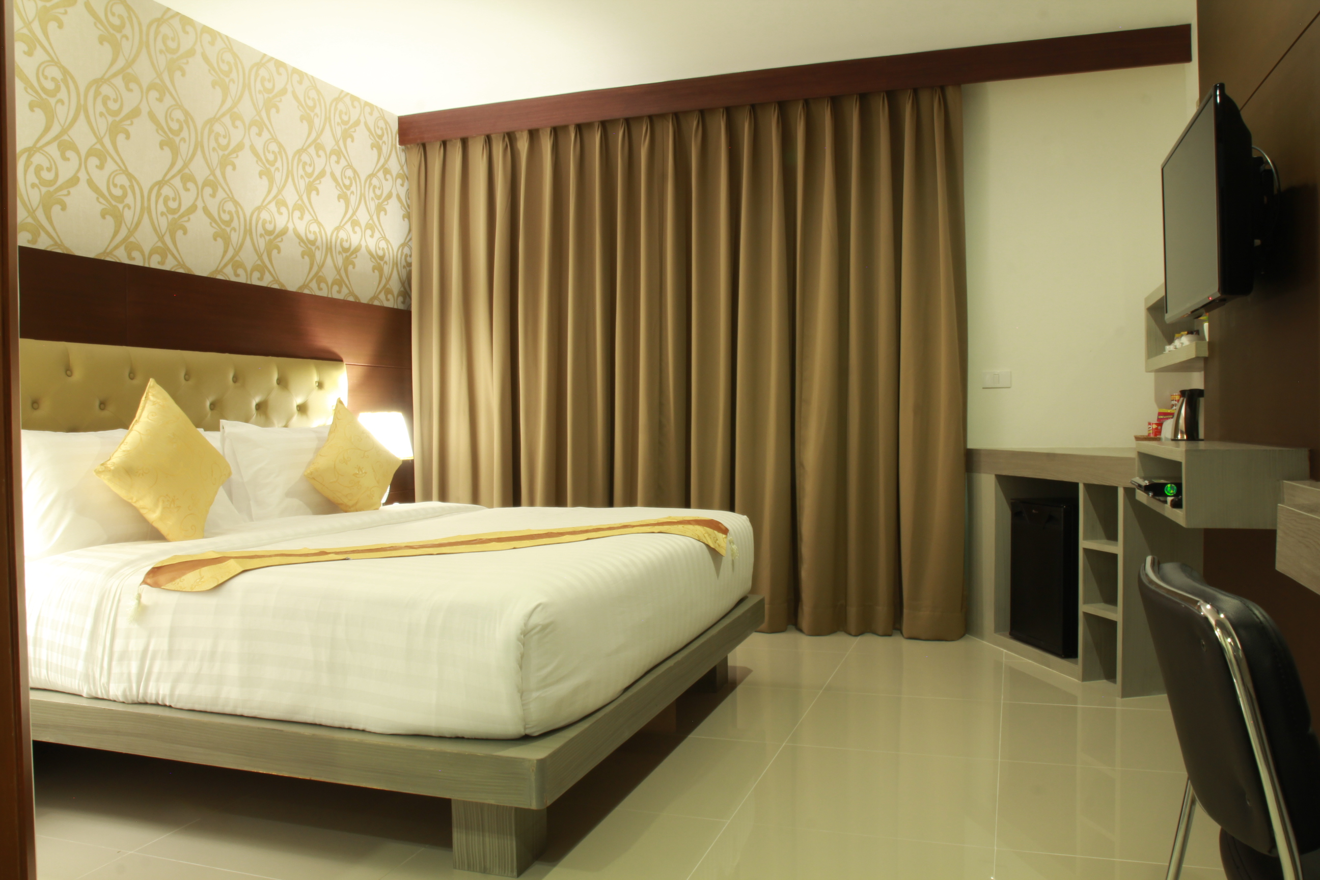 Superior, King Bed