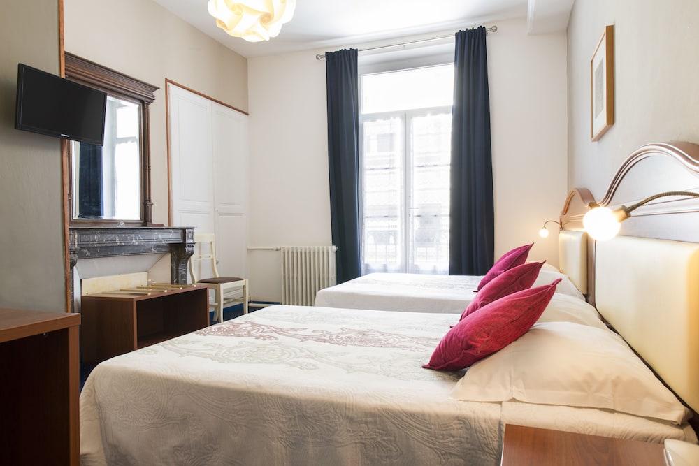 Hotel Central Montargis 14/50