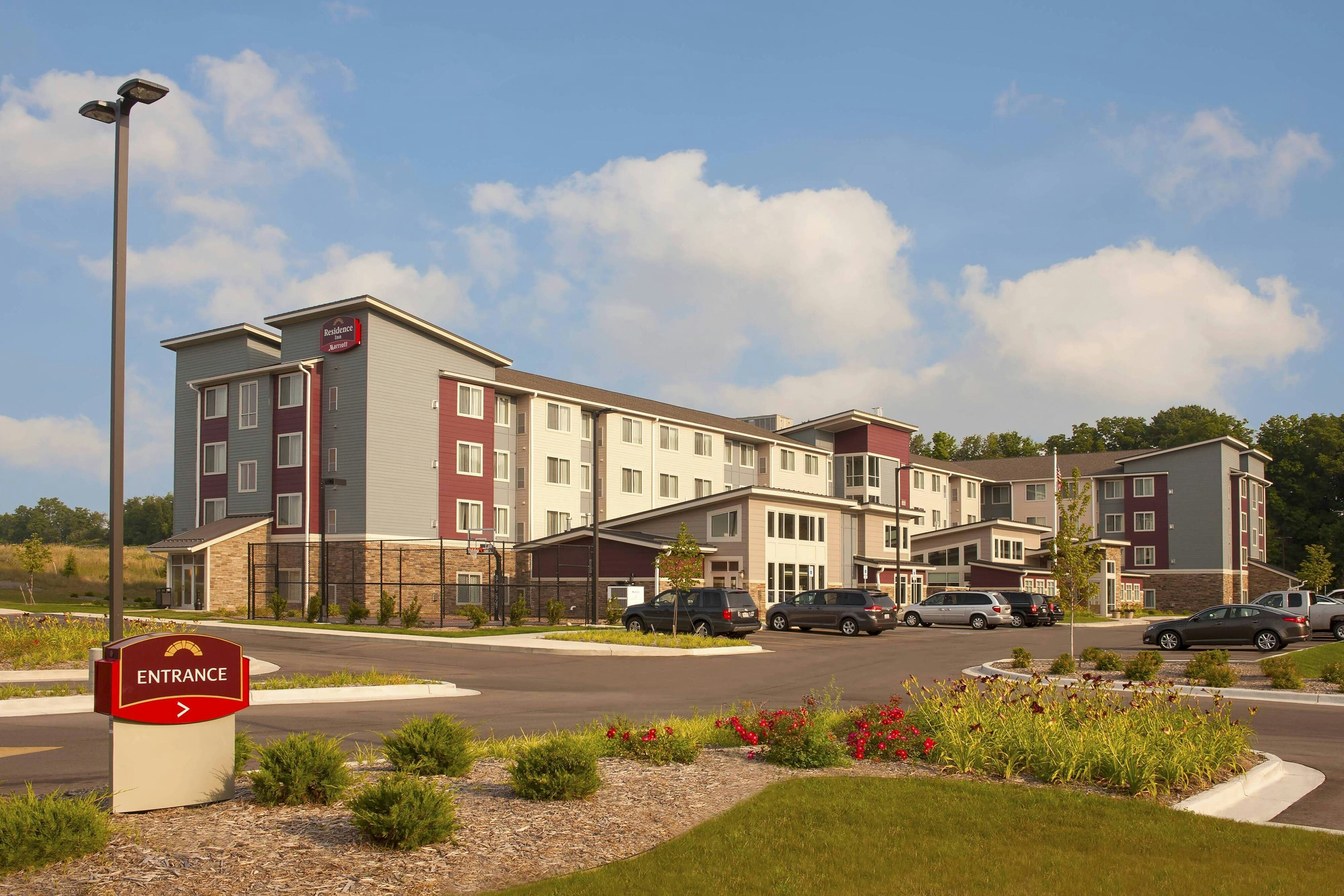 Residence Inn By Marriott Grand Rapids Airport 35/37