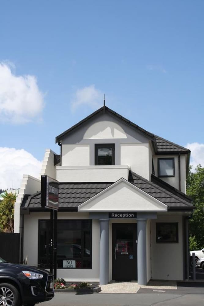 ASURE Dunedin Academy Court Motels photo3