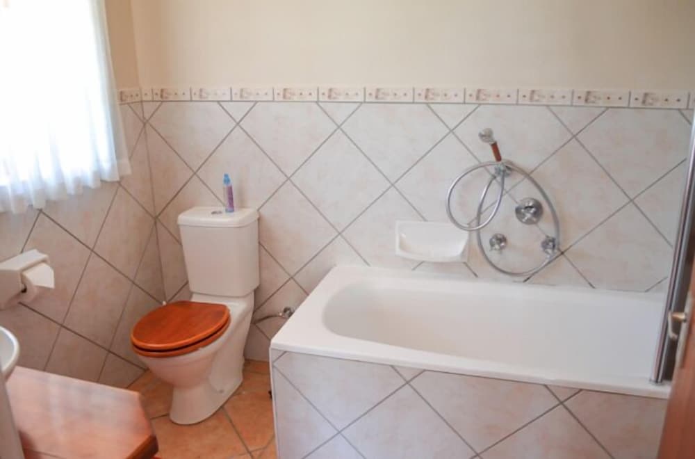 Aan De Bergen Guesthouse South Africa 35/37
