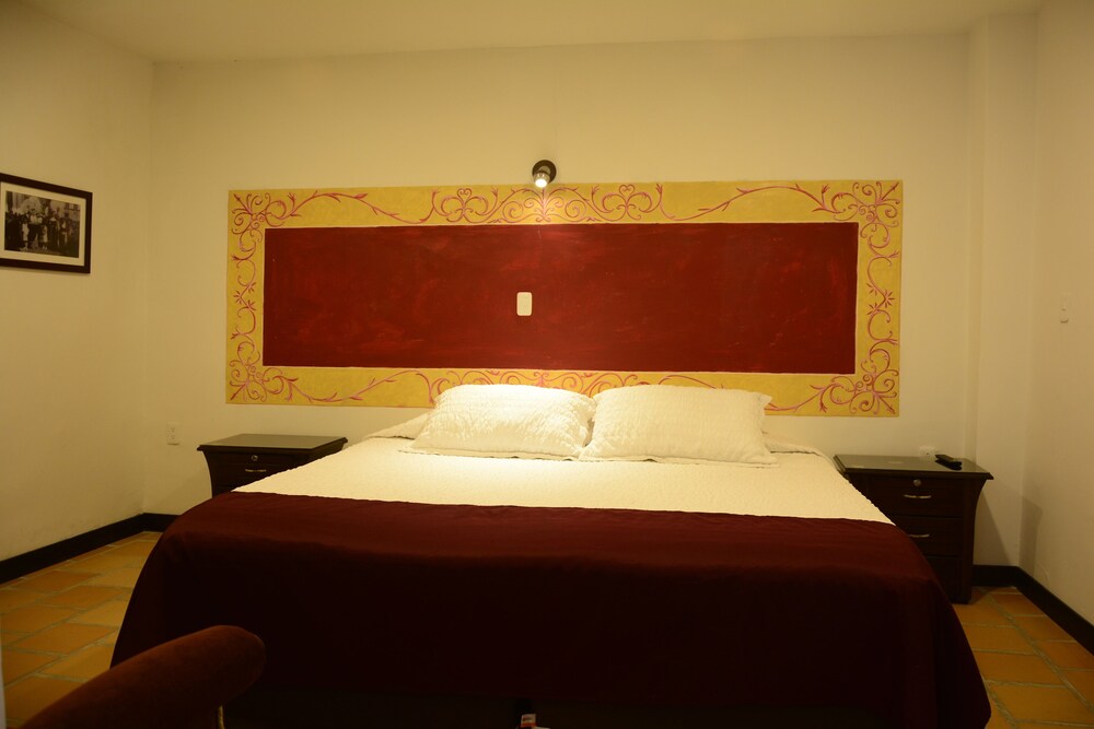 Casa Lola Hotel Boutique 11/59
