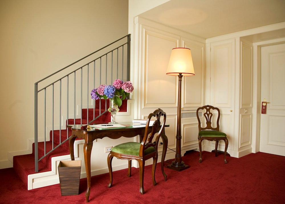 Grand Hotel Majestic 71/83