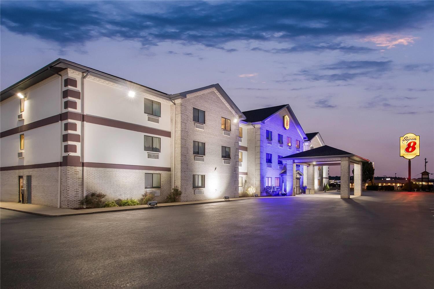 Super 8 by Wyndham Uniontown PA 1/29