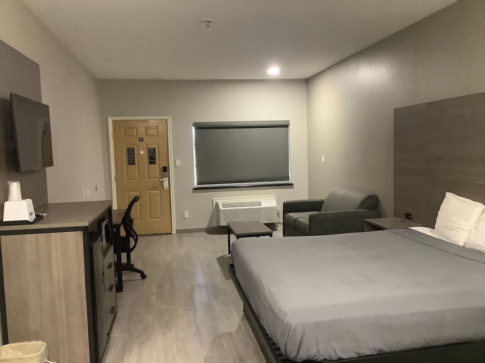 Americas Best Value Inn And Suites San Benito 20/37