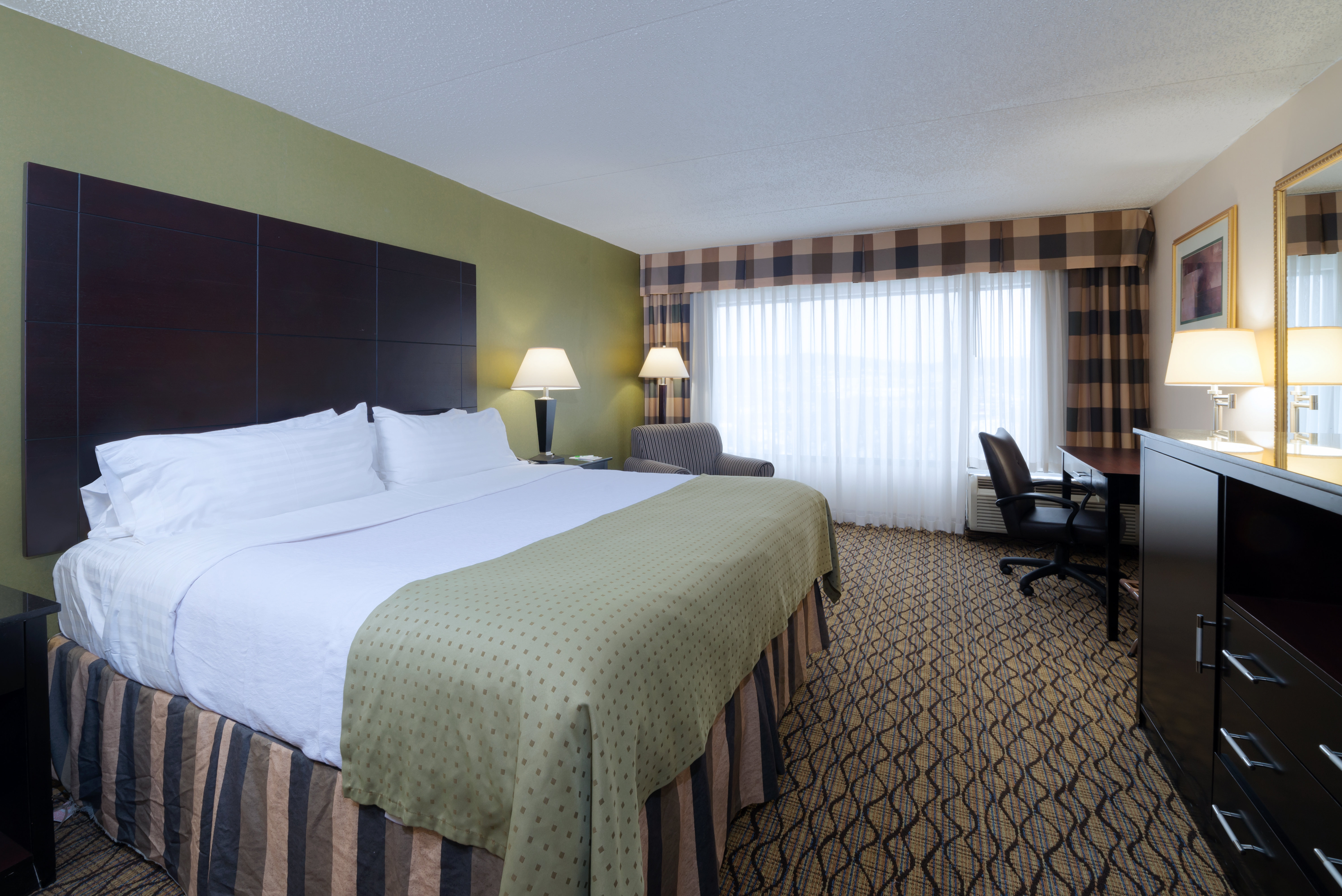 Garner Hotel Totowa by IHG 21/74