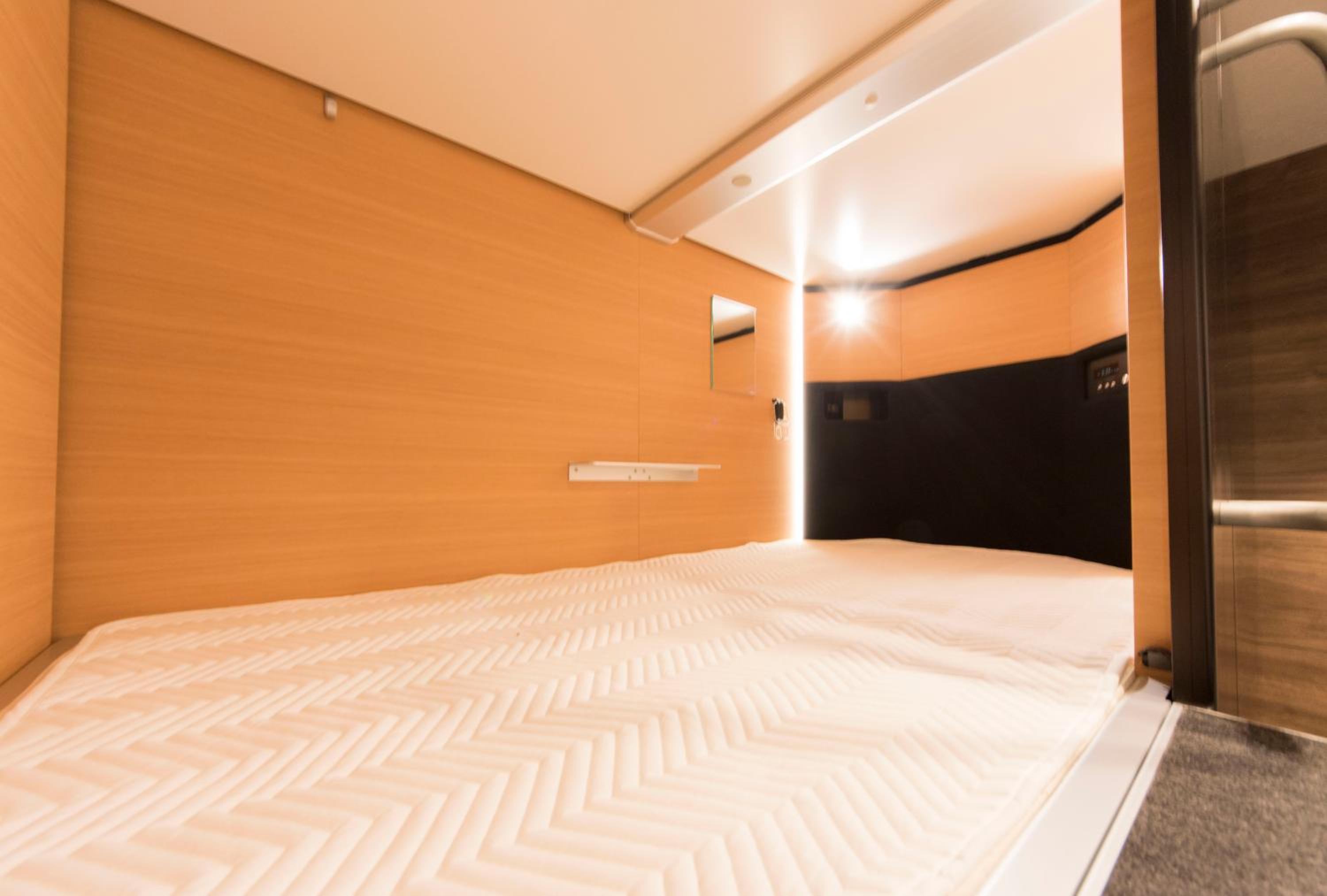Capsule, Male Dorm