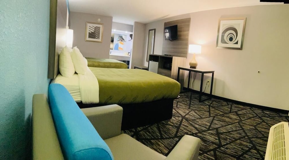Quality Inn Newberry 15/33