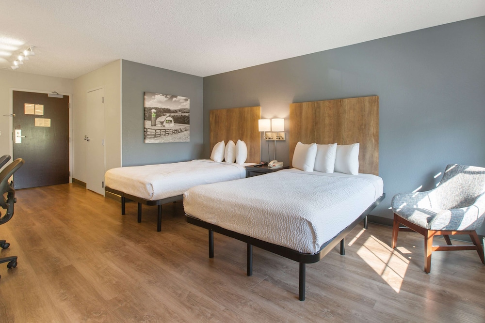 Extended Stay America - Union City - Dyer St. 28/66