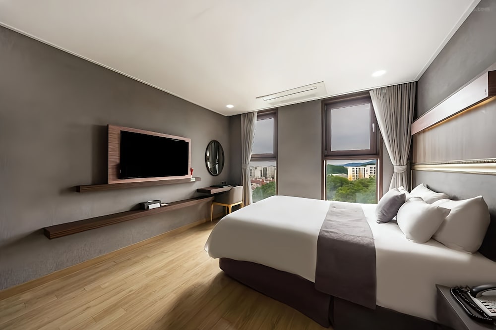Hotel Lart Gimpo 33/78