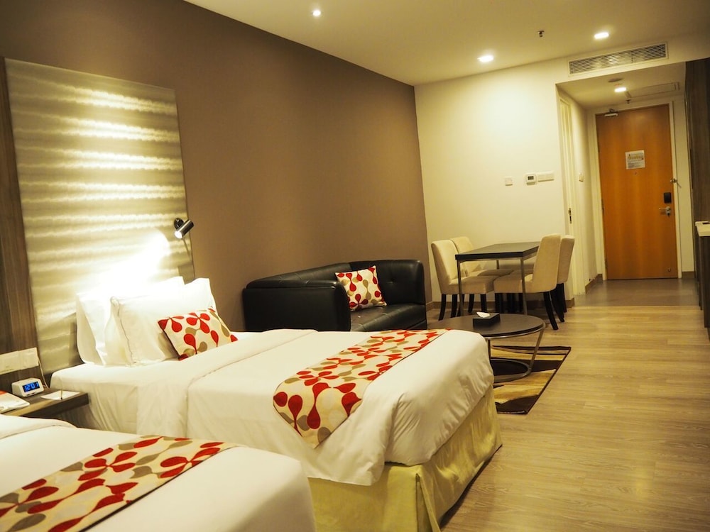 Ramada Suites by Wyndham Kuala Lumpur City Centre 26/64